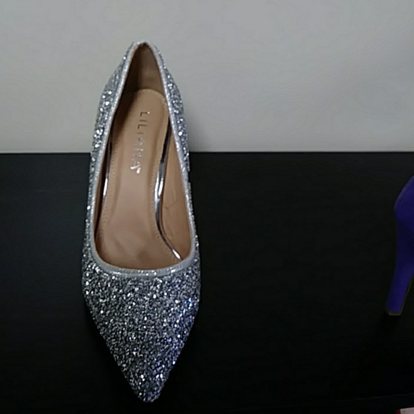 👠👠 SILVER 3" HEELS - Picture 2 of 2